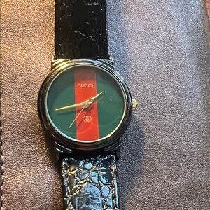 Vintage Gucci unisex Red and Green Dial Watch